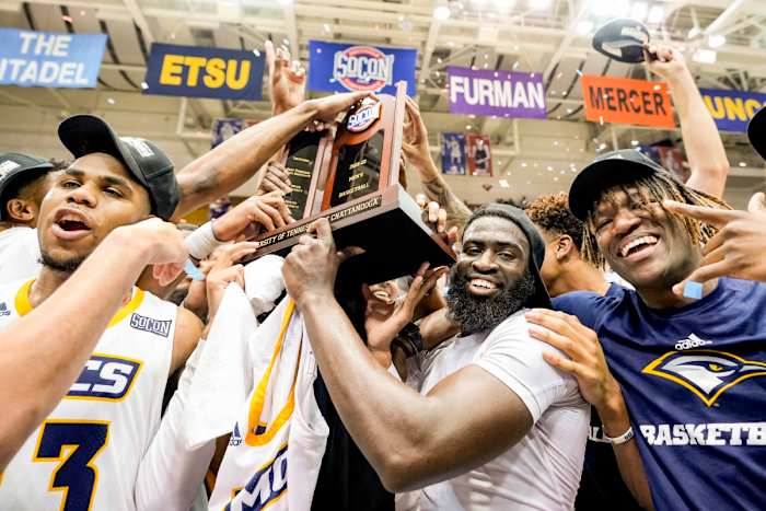 Chattanooga celebrates its SoCon tourney title